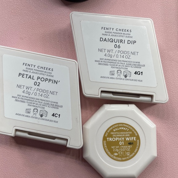 Fenty beauty blush Daiquiri Drip 06 and Petal Poppin 02 mini Fenty Trophy Wife - Picture 2 of 3